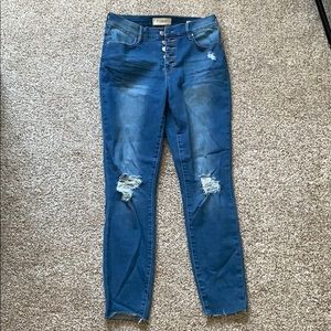 Packs in High-Rise Ankle Jeggings